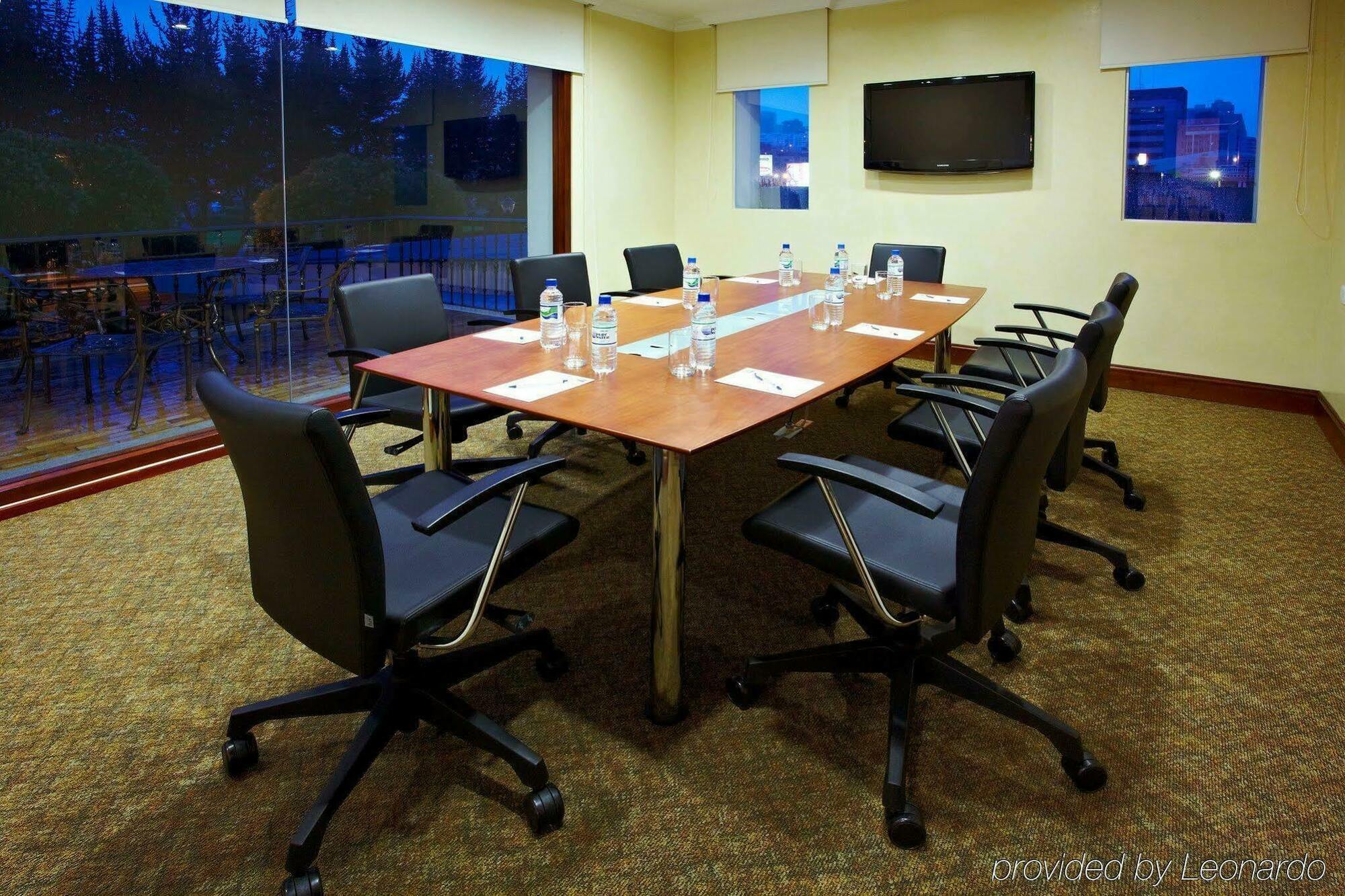 Holiday Inn Express Quito By Ihg Eksteriør billede