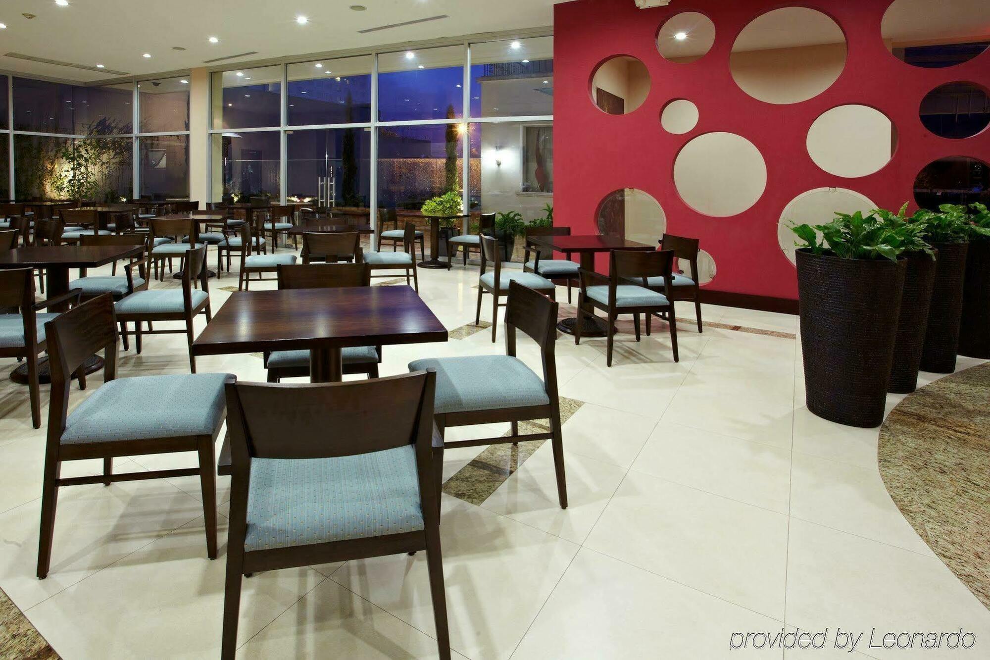Holiday Inn Express Quito By Ihg Eksteriør billede