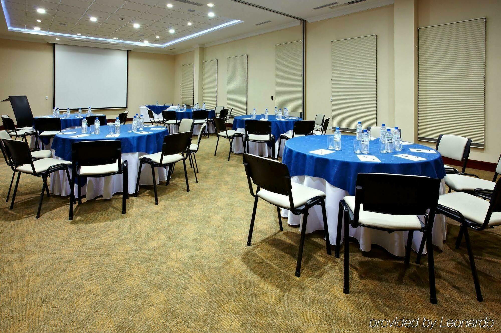 Holiday Inn Express Quito By Ihg Eksteriør billede
