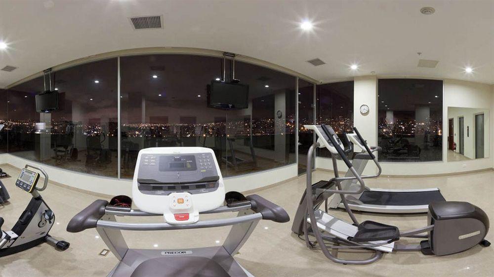 Holiday Inn Express Quito By Ihg Eksteriør billede
